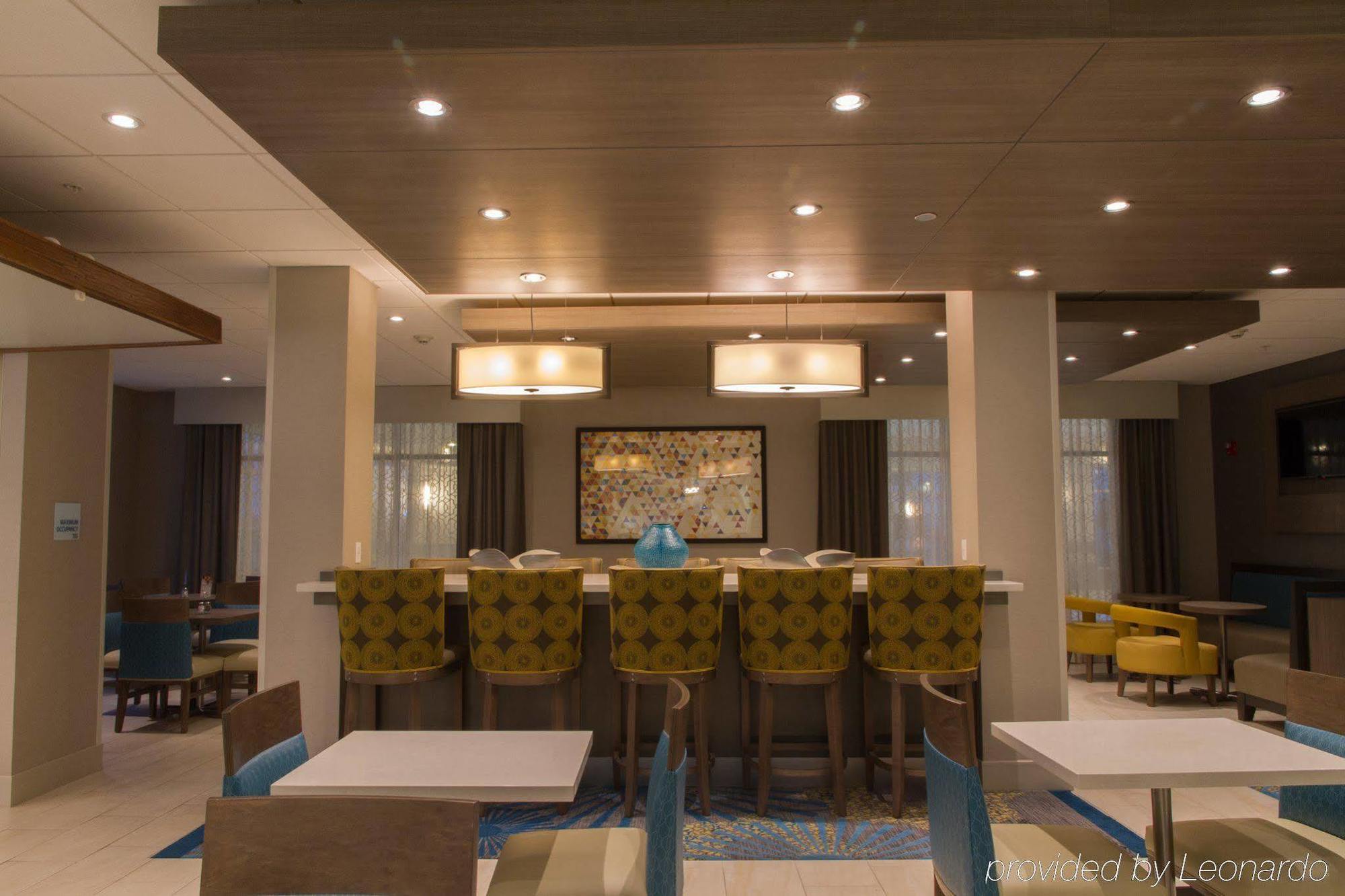 Holiday Inn Express & Suites Litchfield By Ihg Exterior photo